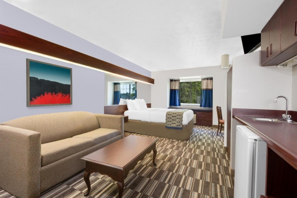 1 Queen Bed, Accessible Studio Suite, Non-Smoking