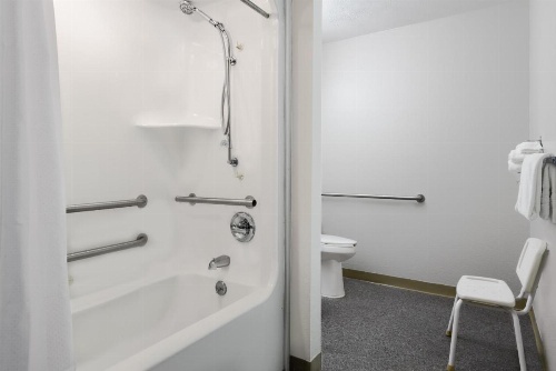 Microtel Inn & Suites by Wyndham London image 19