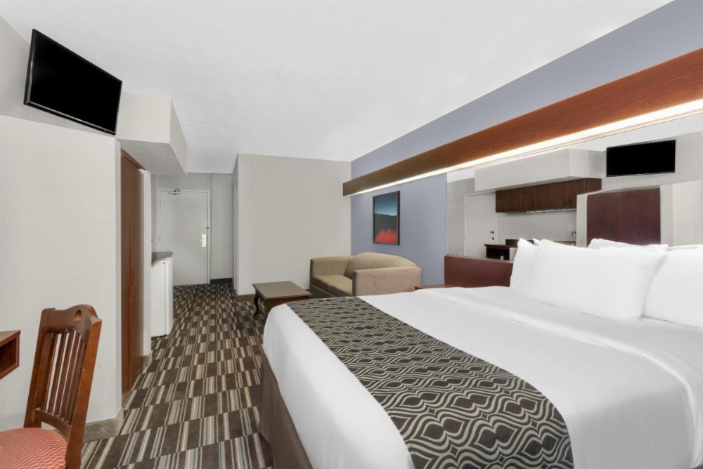 Room image 3