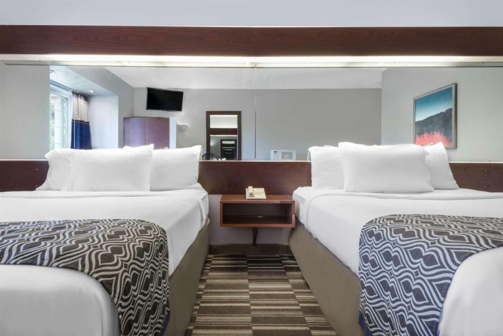 Room image 2